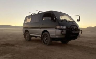 Mitsubishi-delica-l300-turbo-d-diesel-1993-grey-3