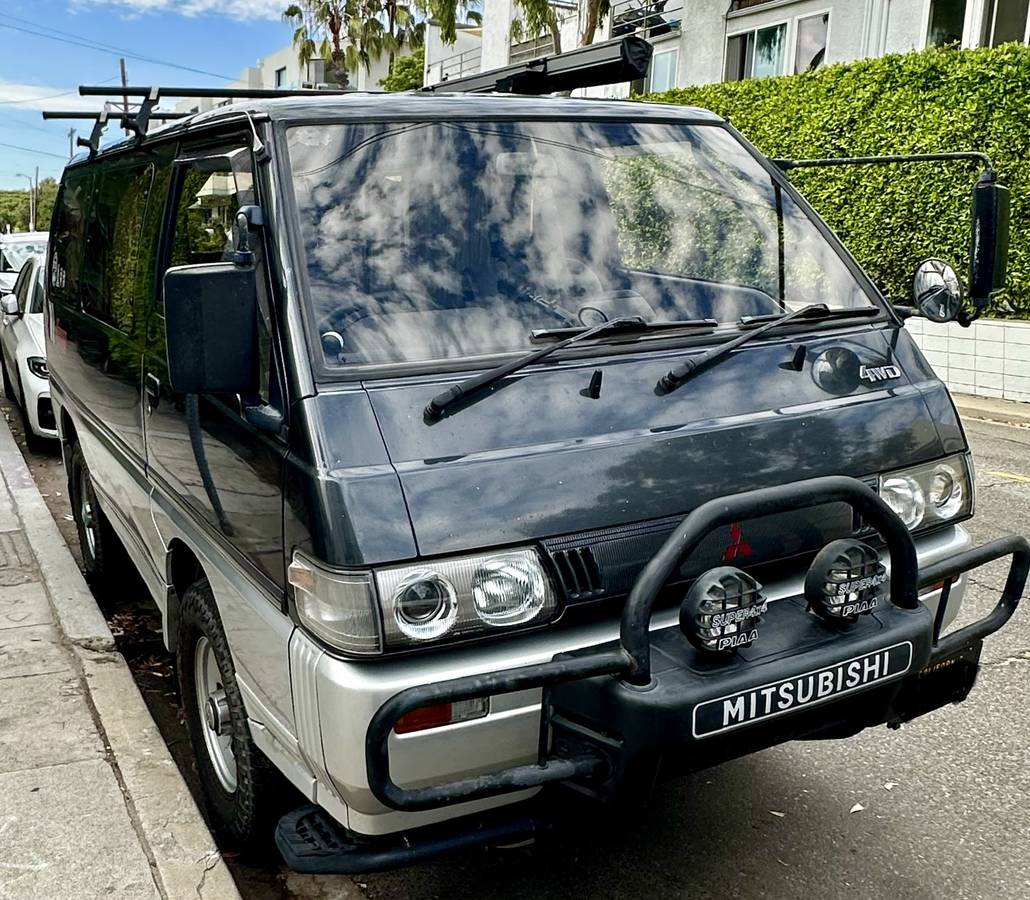 Mitsubishi-delica-l300-turbo-d-diesel-1993-grey-6