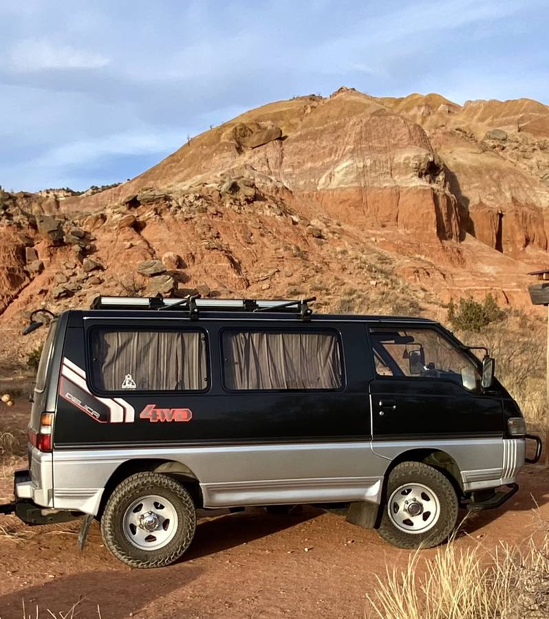 Mitsubishi-delica-l300-turbo-d-diesel-1993-grey