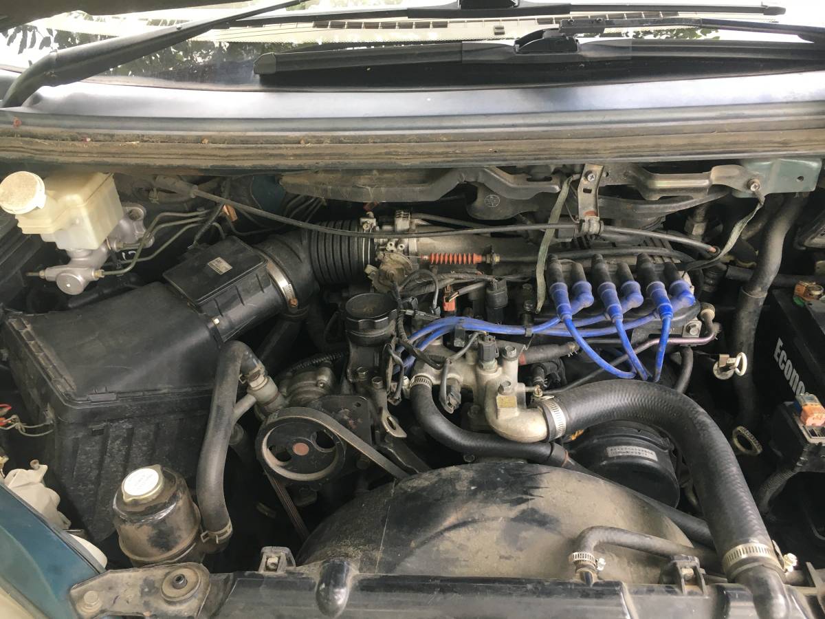 Mitsubishi-delica-l400-1994-green-18