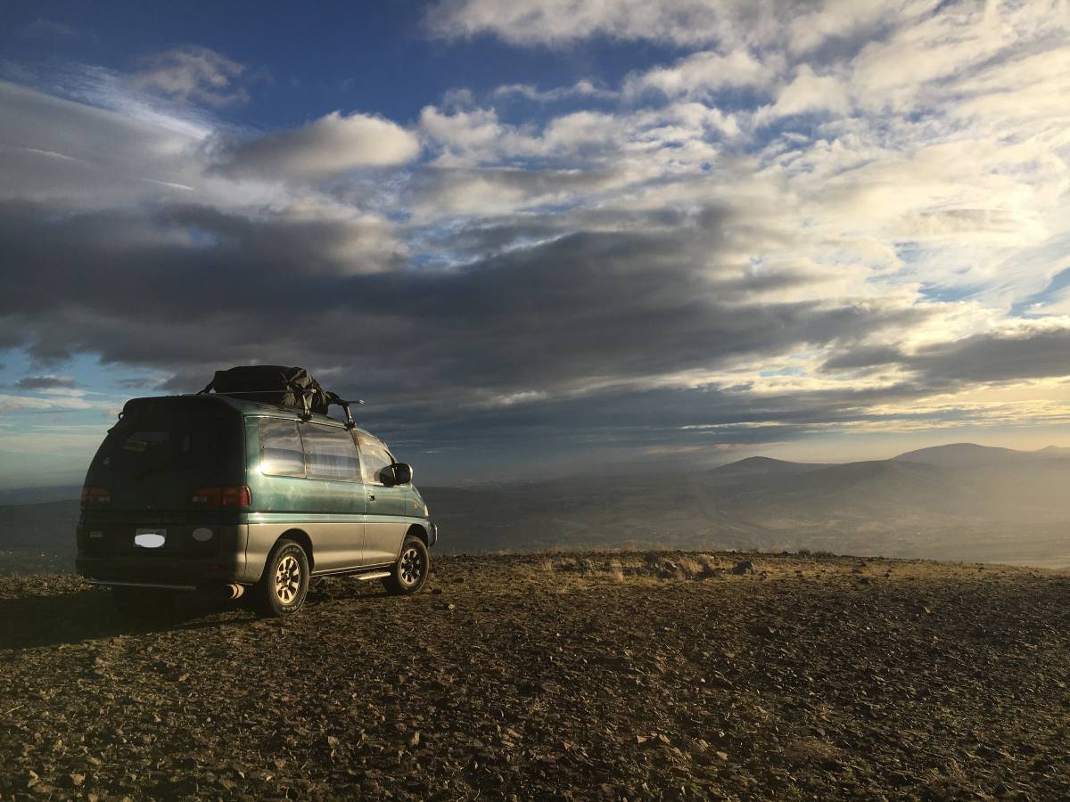 Mitsubishi-delica-l400-1994-green-19