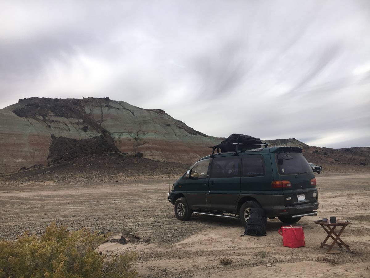 Mitsubishi-delica-l400-1994-green-21