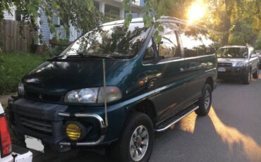 Mitsubishi-delica-l400-1994-green-23