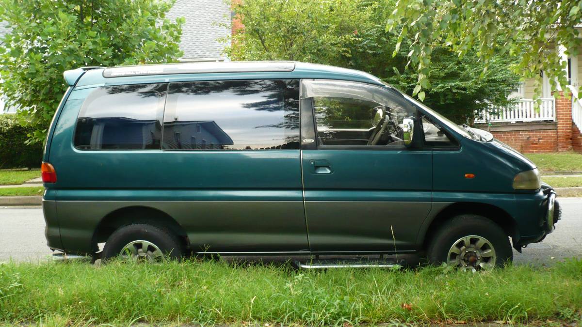 Mitsubishi-delica-l400-1994-green-5