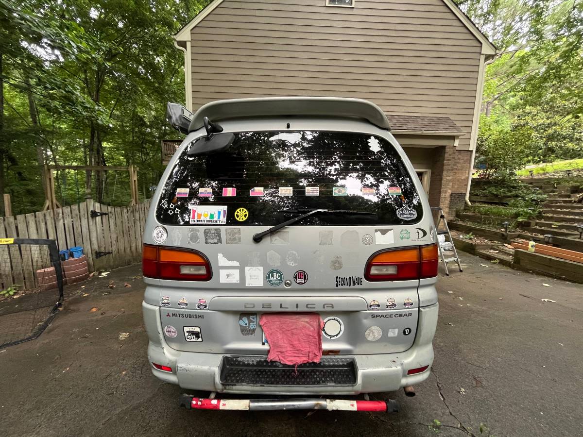 Mitsubishi-delica-l400-diesel-1995-grey-11