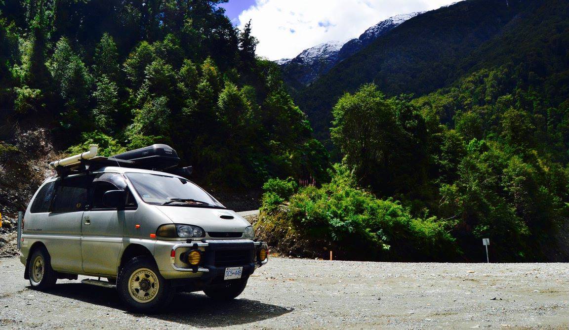 Mitsubishi-delica-l400-diesel-1995-grey-14