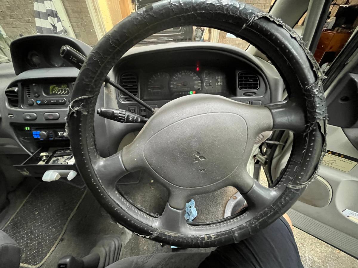 Mitsubishi-delica-l400-diesel-1995-grey-7