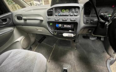 Mitsubishi-delica-l400-diesel-1995-grey-8