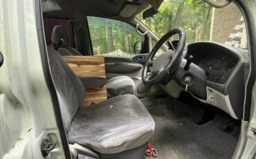 Mitsubishi-delica-l400-diesel-1995-grey-9