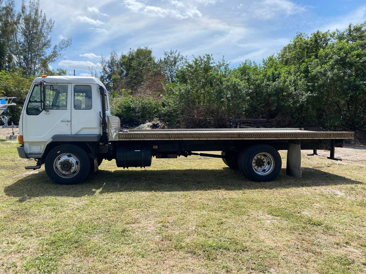 Mitsubishi-fuso-flatbed-fk-mr-diesel-1995-10