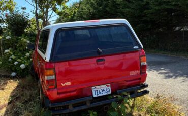 Mitsubishi-mighty-max-1990-red-1