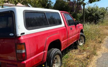 Mitsubishi-mighty-max-1990-red-3