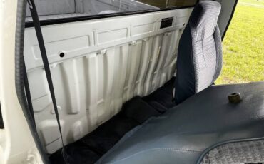Mitsubishi-mighty-max-1994-white-19