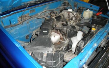 Mitsubishi-mighty-max-regular-cab-pickup-truck-1991-blue-12