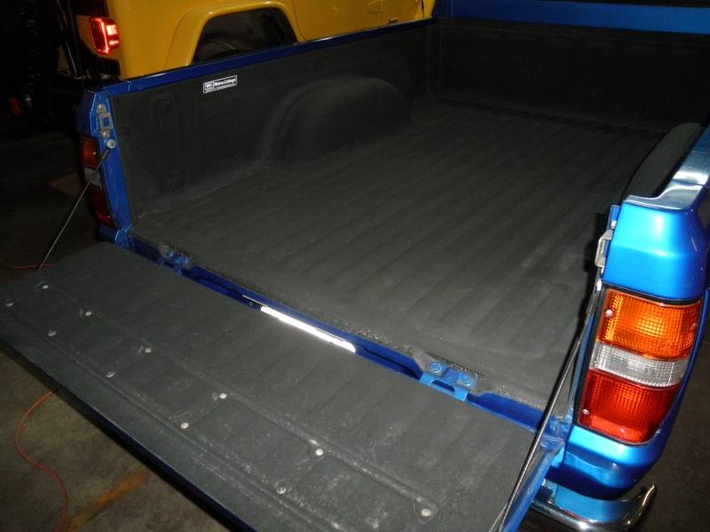 Mitsubishi-mighty-max-regular-cab-pickup-truck-1991-blue-2