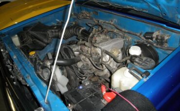 Mitsubishi-mighty-max-regular-cab-pickup-truck-1991-blue-3