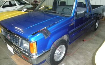 Mitsubishi-mighty-max-regular-cab-pickup-truck-1991-blue-5
