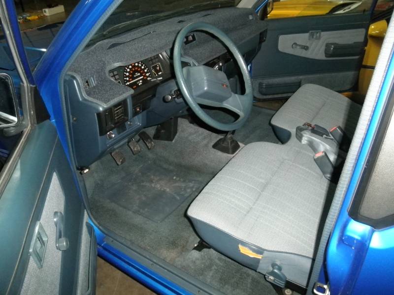 Mitsubishi-mighty-max-regular-cab-pickup-truck-1991-blue-8
