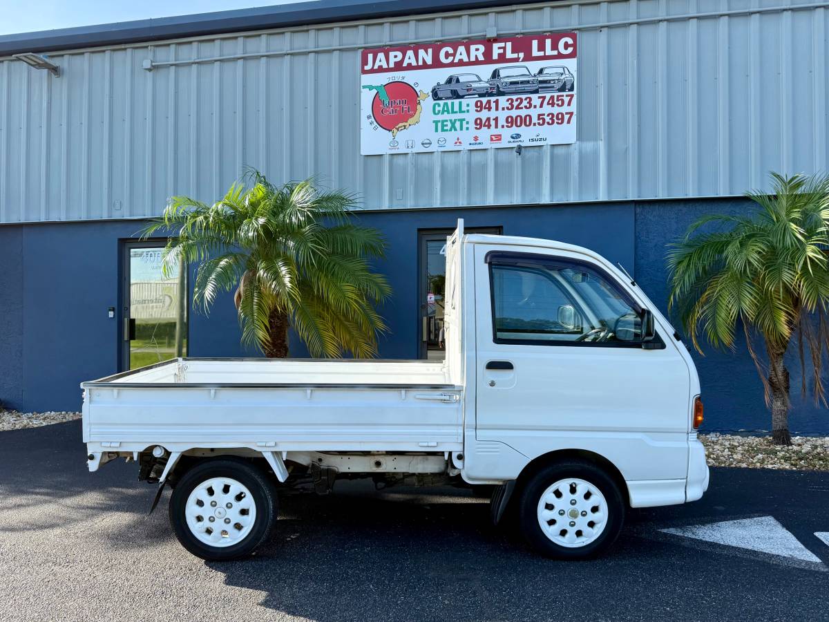 Mitsubishi-mini-truck-1994-white-9