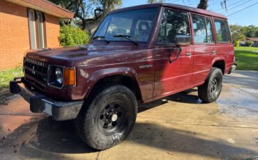 Mitsubishi-montero-1990-1