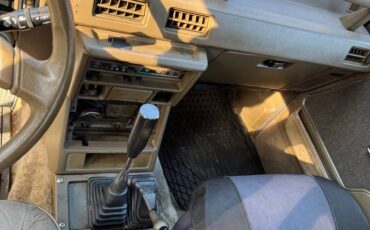 Mitsubishi-montero-1990-17