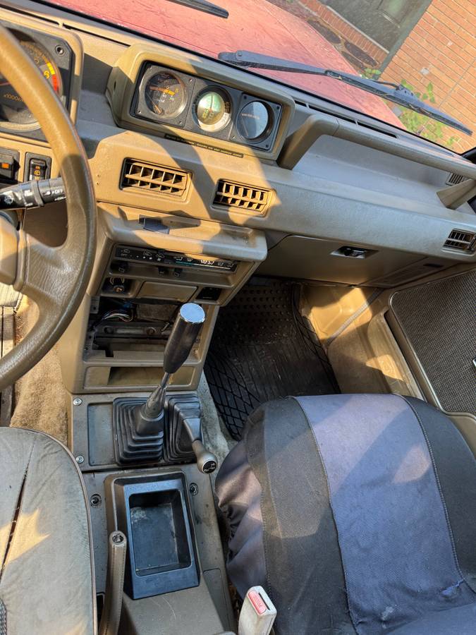 Mitsubishi-montero-1990-17