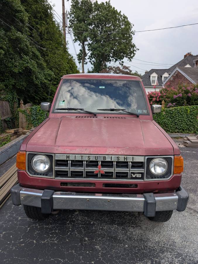 Mitsubishi-montero-1990-red-2