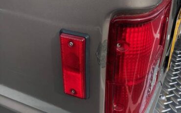 Mitsubishi-montero-1991-brown-18