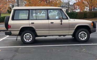 Mitsubishi-montero-1991-brown-3