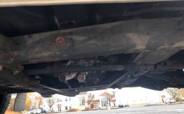 Mitsubishi-montero-1991-brown-6