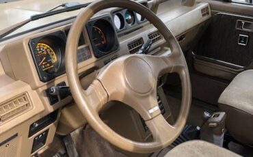 Mitsubishi-montero-1991-brown-7