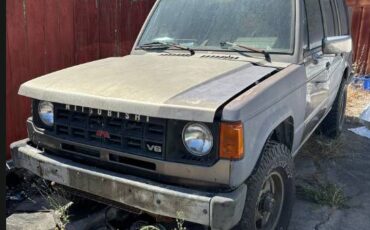 Mitsubishi-montero-mighty-max-1989-blue-10