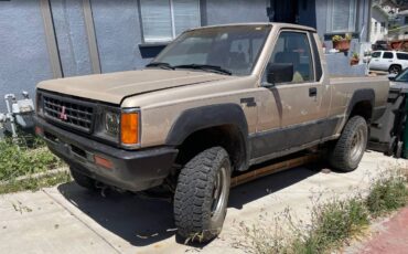 Mitsubishi-montero-mighty-max-1989-blue-3