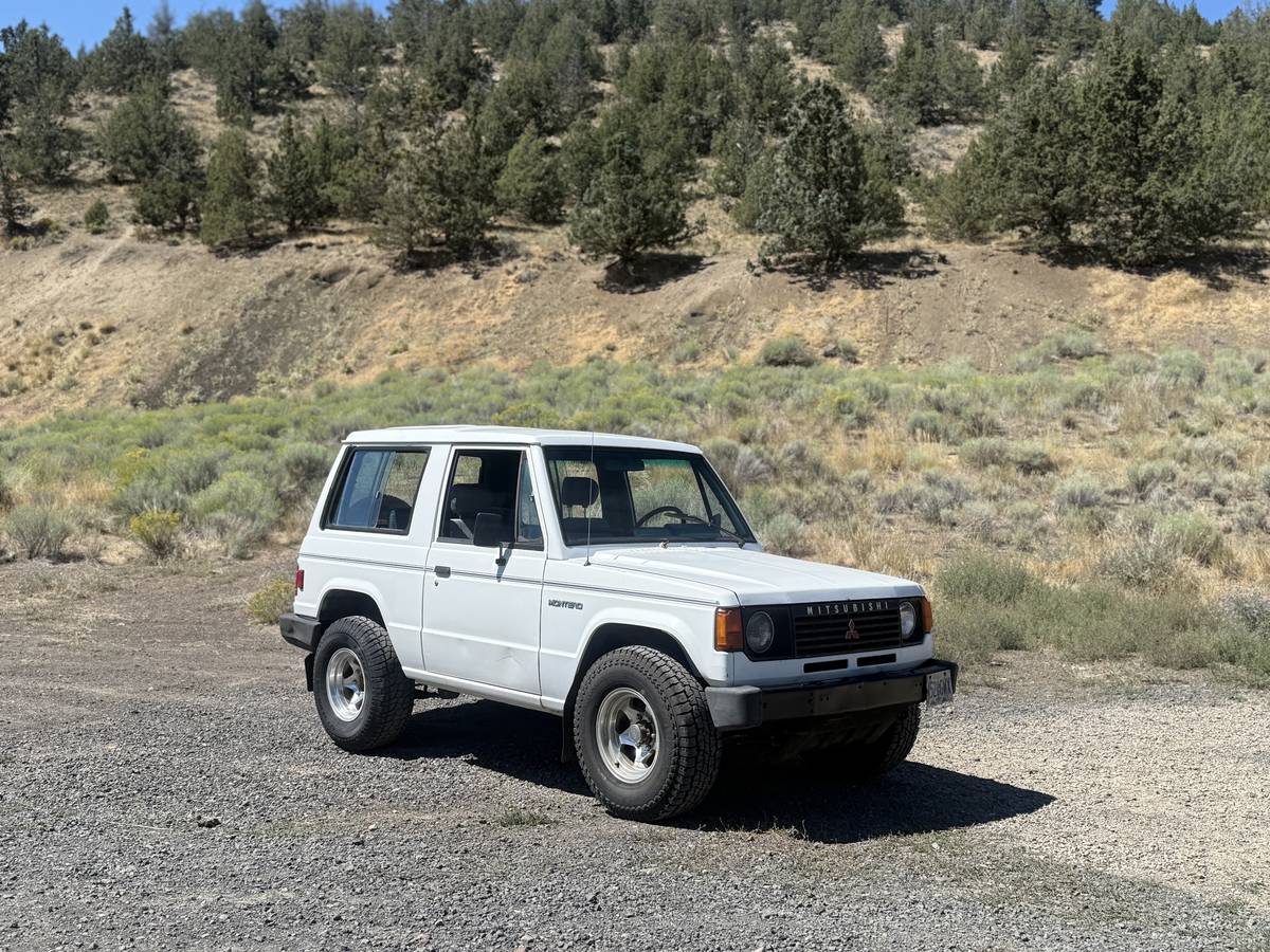 Mitsubishi-montero-sport-1987-14