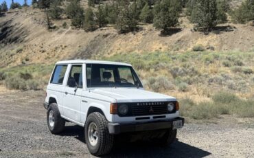 Mitsubishi-montero-sport-1987-17