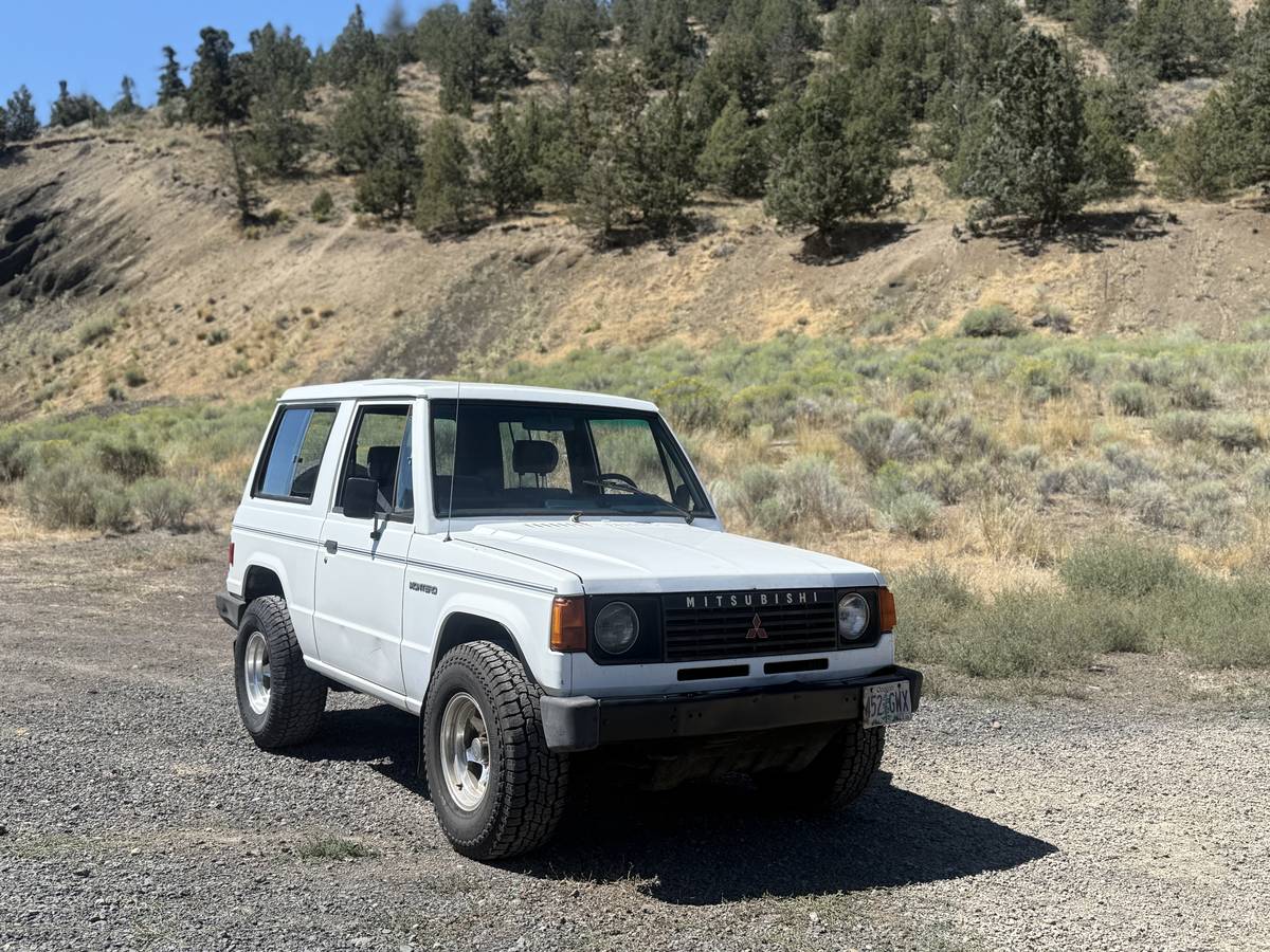 Mitsubishi-montero-sport-1987-17