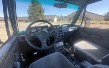 Mitsubishi-montero-sport-1987-6
