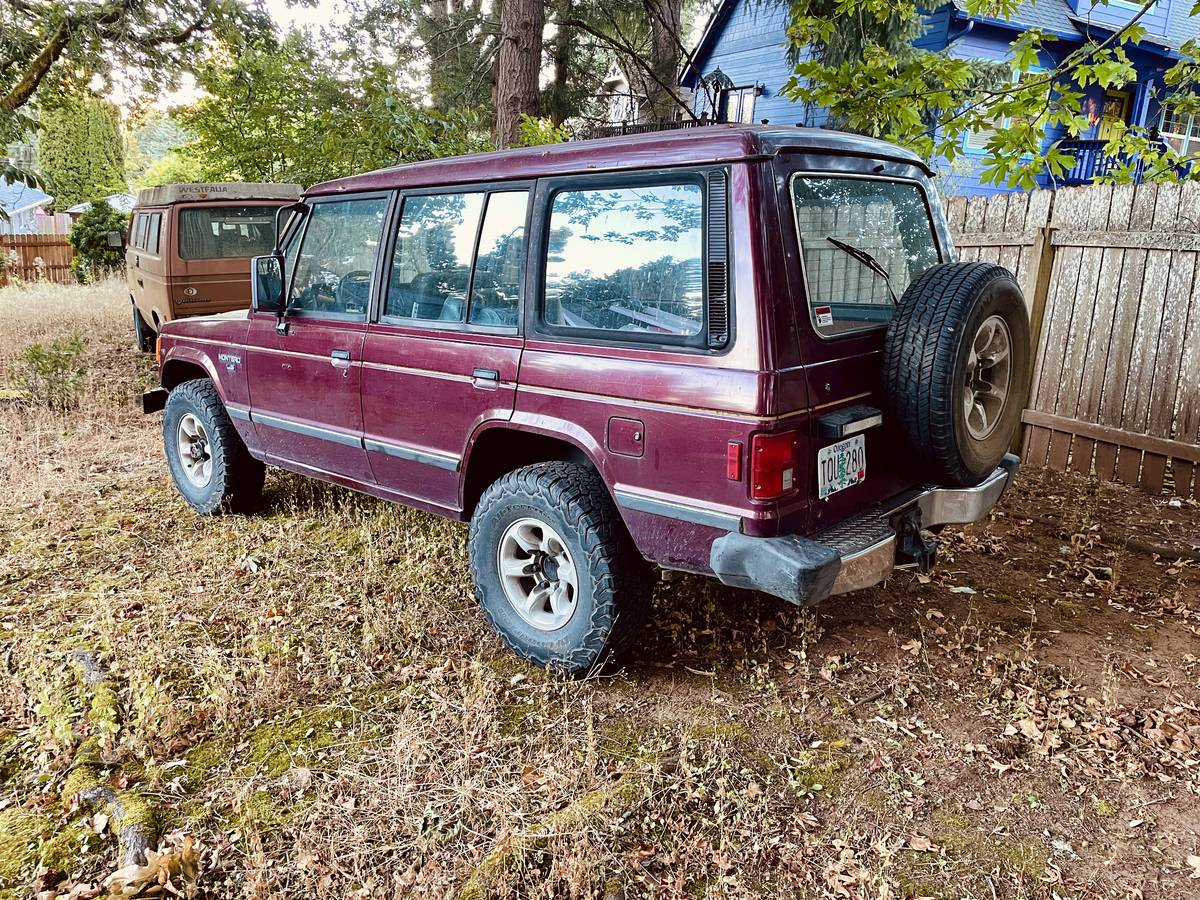 Mitsubishi-montero-sport-1991-red-1