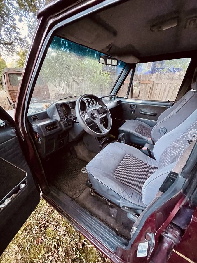 Mitsubishi-montero-sport-1991-red-8