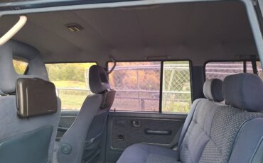 Mitsubishi-pajero-diesel-1989-1