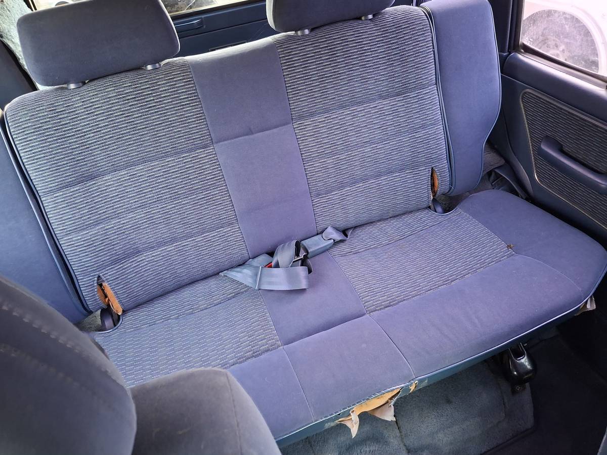 Mitsubishi-pajero-diesel-1989-10