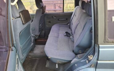 Mitsubishi-pajero-diesel-1989-13