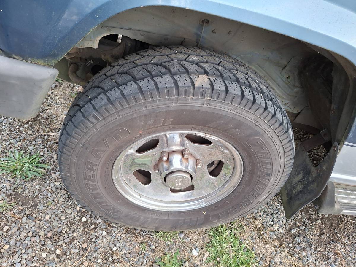 Mitsubishi-pajero-diesel-1989-2