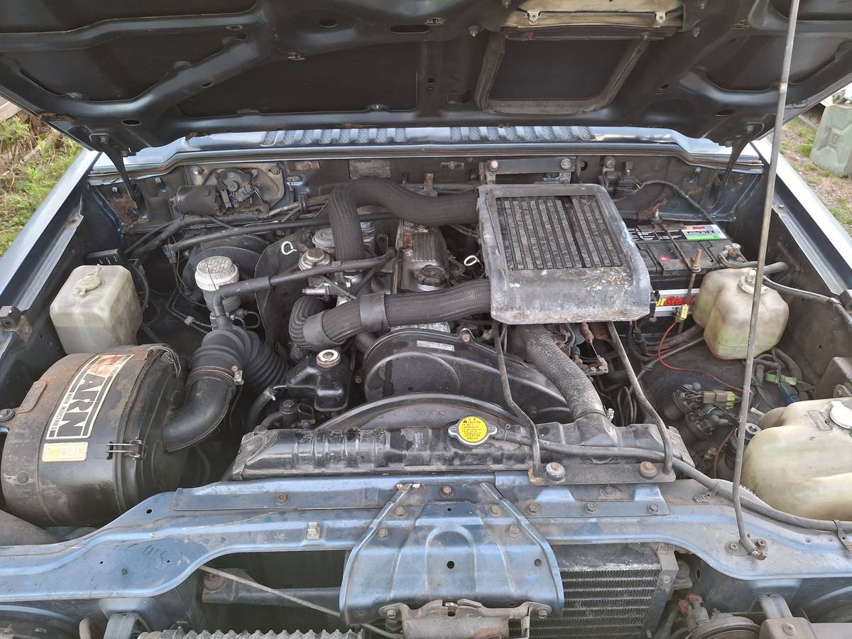 Mitsubishi-pajero-diesel-1989-3