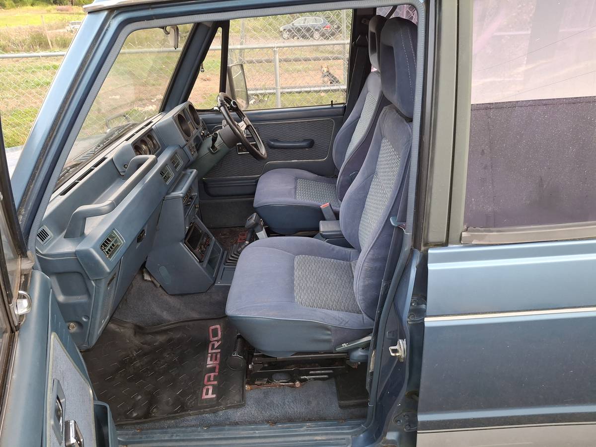 Mitsubishi-pajero-diesel-1989-6