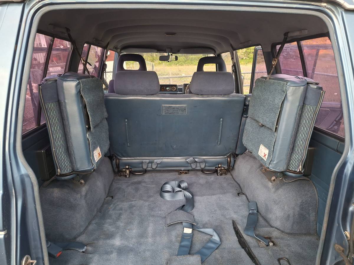 Mitsubishi-pajero-diesel-1989-8