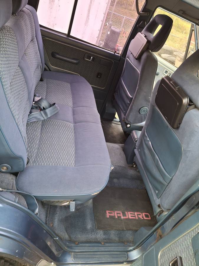 Mitsubishi-pajero-diesel-1989-9