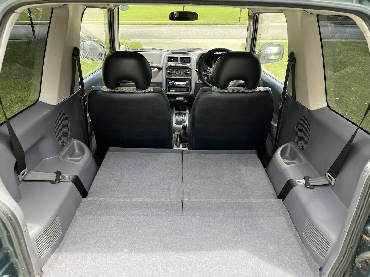 Mitsubishi-pajero-mini-1995-green-10