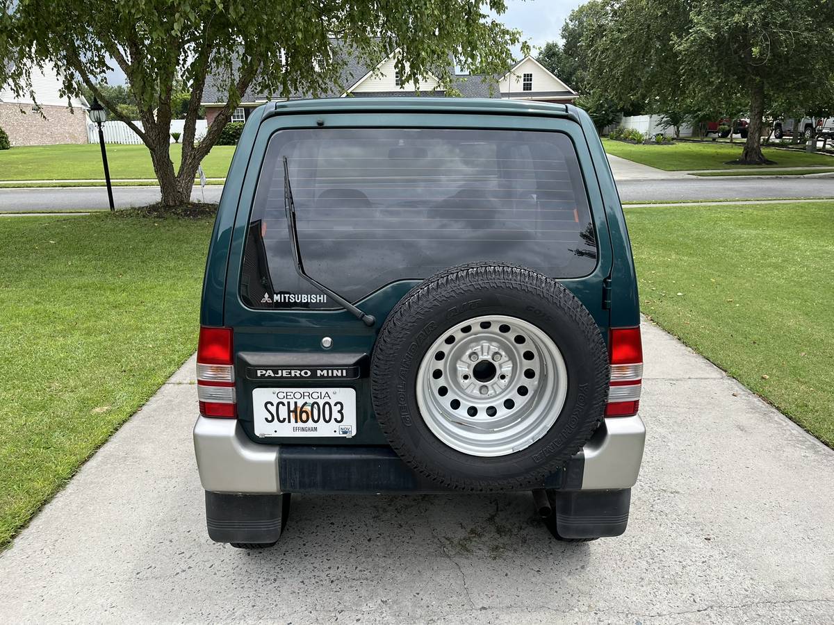Mitsubishi-pajero-mini-1995-green-3