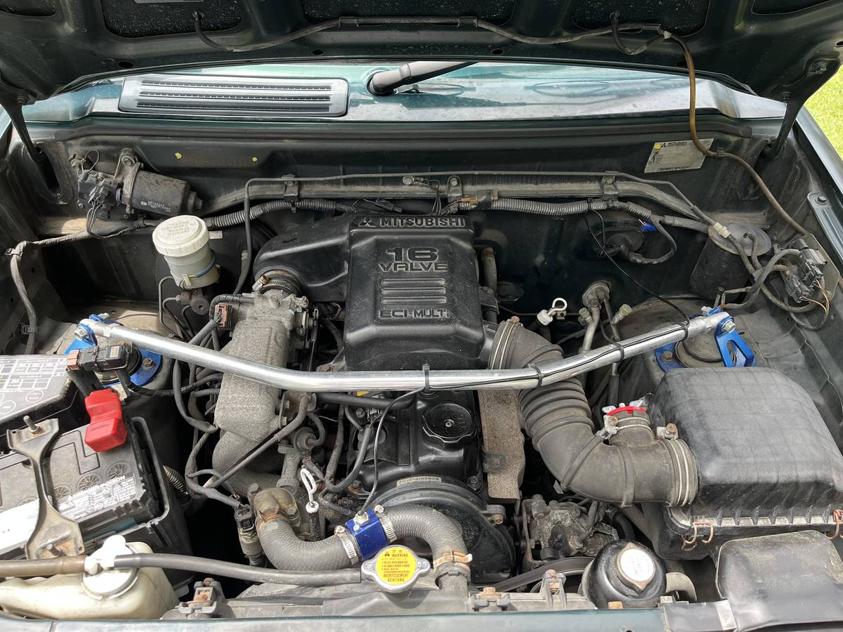 Mitsubishi-pajero-mini-1995-green-5